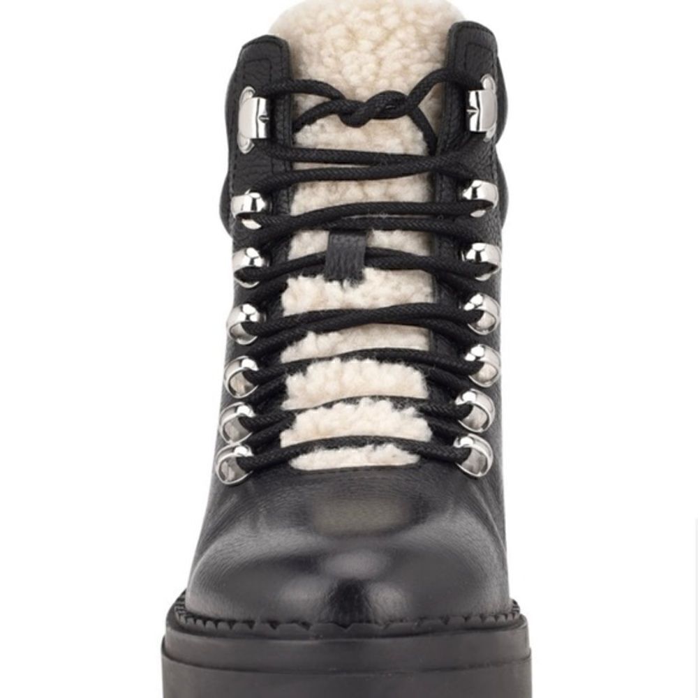 Marc Fisher LTD Nauru Women’s Black Natural Leather Lace Up Bootie Size 7.5 - Picture 2 of 8